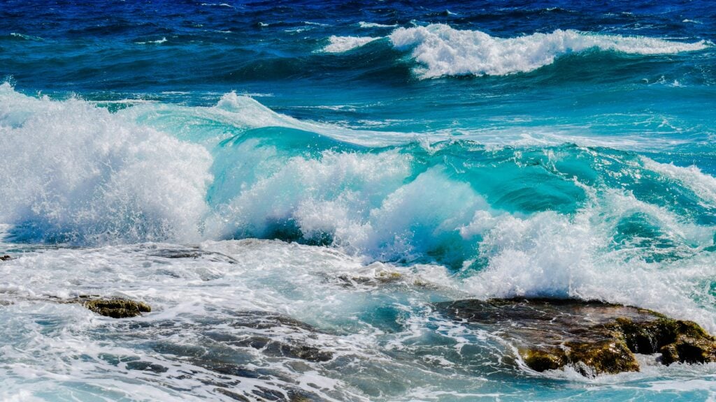 Image of ocean waves.